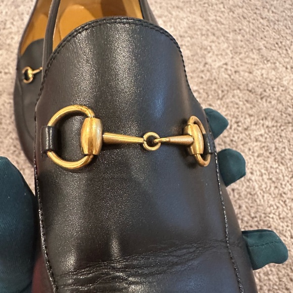 PRE-LOVED Gucci Black Leather Loafers with Horsebit - Picture 4 of 7
